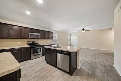 16522 Silla Ridge Court, Houston, TX 77049 - Photo 5