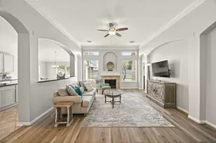 1330 Leigh Gdns Dr, Sugar Land, TX 77479 - Photo 5