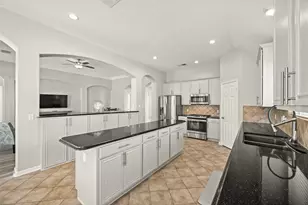 1330 Leigh Gdns Dr, Sugar Land, TX 77479 - Photo 15