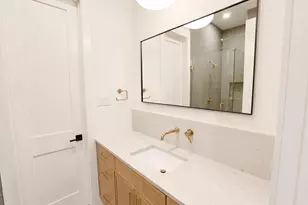 611 E 25th St, Houston, TX 77008 - Photo 17