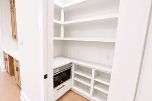 611 E 25th St, Houston, TX 77008 - Photo 27