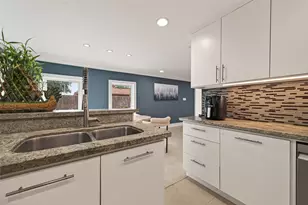 10910 Ensbrook Dr, Houston, TX 77099 - Photo 19