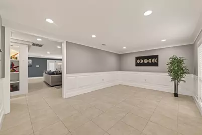 10910 Ensbrook Drive, Houston, TX 77099 - Photo 9