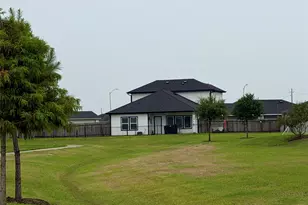 1308 Redbud Ln, Sealy, TX 77474 - Photo 7