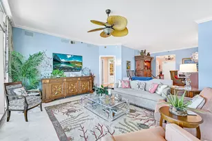 801 E Beach Dr, Galveston, TX 77550 - Photo 9