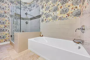 801 E Beach Dr, Galveston, TX 77550 - Photo 35