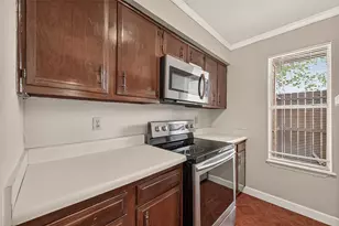 10555 Turtlewood Ct, Houston, TX 77072 - Photo 15