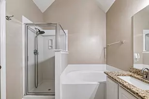 158 N Valley Oaks Cir, The Woodlands, TX 77382 - Photo 9