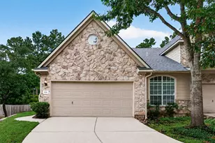 158 N Valley Oaks Cir, The Woodlands, TX 77382 - Photo 1