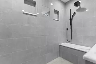 6423 Pineshade Ln, Houston, TX 77008 - Photo 27