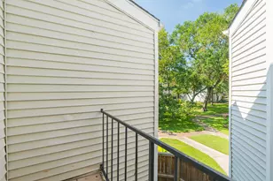 9809 Richmond Ave, Houston, TX 77042 - Photo 17