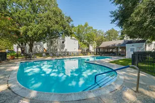 9809 Richmond Ave, Houston, TX 77042 - Photo 35