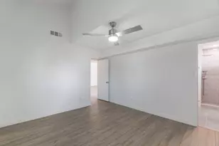 9809 Richmond Ave, Houston, TX 77042 - Photo 19