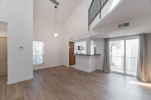 9809 Richmond Ave, Houston, TX 77042 - Photo 7