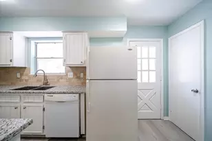 2574 Marilee Ln, Houston, TX 77057 - Photo 3