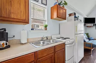 120 Grove Rd, Kemah, TX 77565 - Photo 11