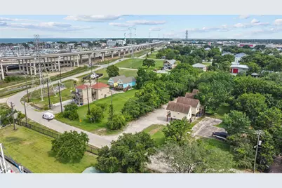 120 Grove Road #4, Kemah, TX 77565 - Photo 3