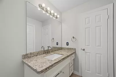 4802 Yorkshire Street, Sugar Land, TX 77479 - Photo 47