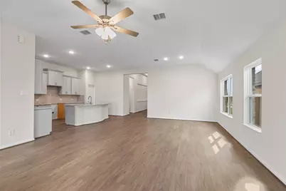 807 Evergreen Forest Lane, Rosharon, TX 77583 - Photo 11