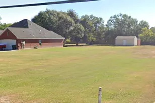 5468 Hogaboom Rd, Groves, TX 77619 - Photo 17