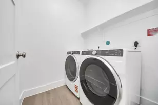 221 Magnolia Laurel Dr, Alvin, TX 77511 - Photo 15