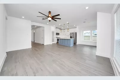 221 Magnolia Laurel Drive, Alvin, TX 77511 - Photo 17