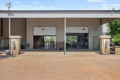 2574 Fm 2434, Weimar, TX 78962 - Photo 15