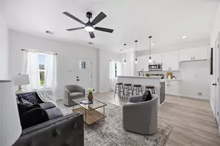 5214 Rue St, Houston, TX 77033 - Photo 3