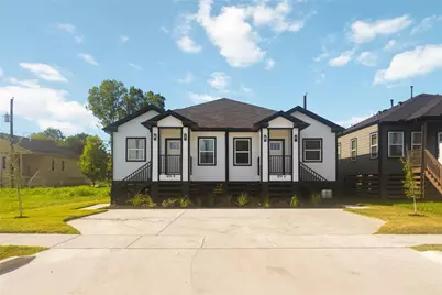 5214 Rue Street, Houston, TX 77033 - Photo 1