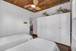 2407 37th St, Galveston, TX 77550 - Photo 31