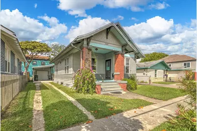 2407 37th Street, Galveston, TX 77550 - Photo 1