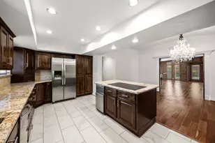 10310 Mayfield Rd, Houston, TX 77043 - Photo 23