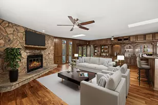 10310 Mayfield Rd, Houston, TX 77043 - Photo 15