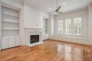1306 Castle Ct, Houston, TX 77006 - Photo 11