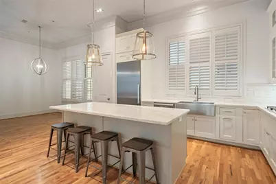 1306 Castle Court #A, Houston, TX 77006 - Photo 13