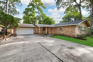 10034 Westview Dr, Houston, TX 77055 - Photo 1