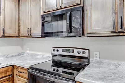 305 Yaupon Street, Sweeny, TX 77480 - Photo 21