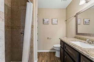 1831 Sherwood Forest St, Houston, TX 77043 - Photo 23