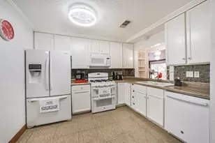 2814 Waypark Dr, Houston, TX 77082 - Photo 15