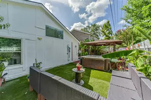 2814 Waypark Dr, Houston, TX 77082 - Photo 35