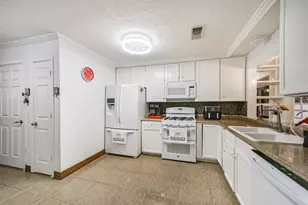 2814 Waypark Dr, Houston, TX 77082 - Photo 13