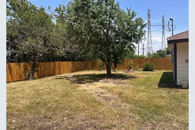 6059 Doulton Drive, Houston, TX 77033 - Photo 17