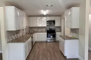 6059 Doulton Dr, Houston, TX 77033 - Photo 7