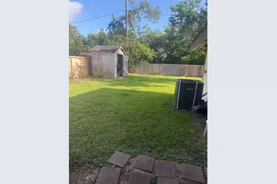 6059 Doulton Drive, Houston, TX 77033 - Photo 23