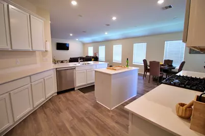 13711 Arcadia Creek Lane, Rosharon, TX 77583 - Photo 9