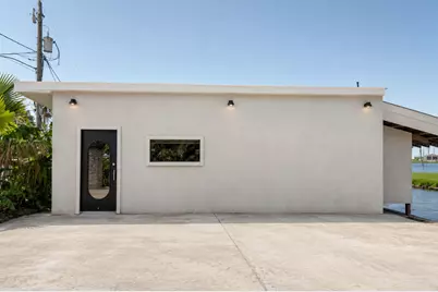 3391 Hwy 6 Drive, Hitchcock, TX 77563 - Photo 37