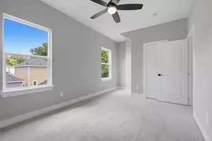 8121 Venus St, Houston, TX 77088 - Photo 29