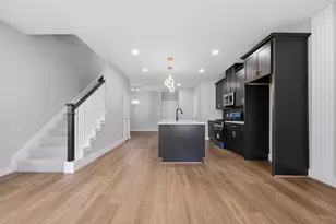 8121 Venus St, Houston, TX 77088 - Photo 17