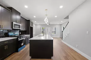 8121 Venus St, Houston, TX 77088 - Photo 7
