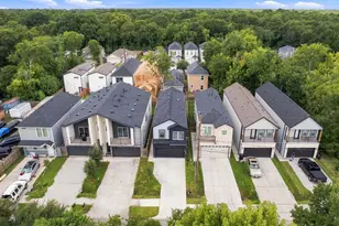 8121 Venus St, Houston, TX 77088 - Photo 43